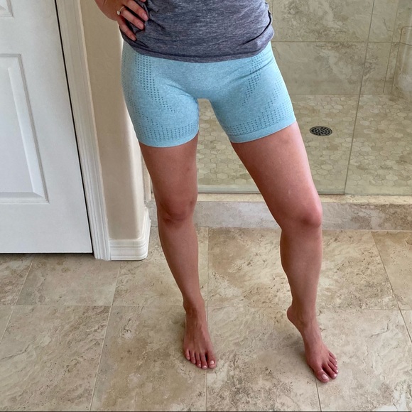 High Waisted Workout Yoga Gym Shorts - Picture 4 of 7